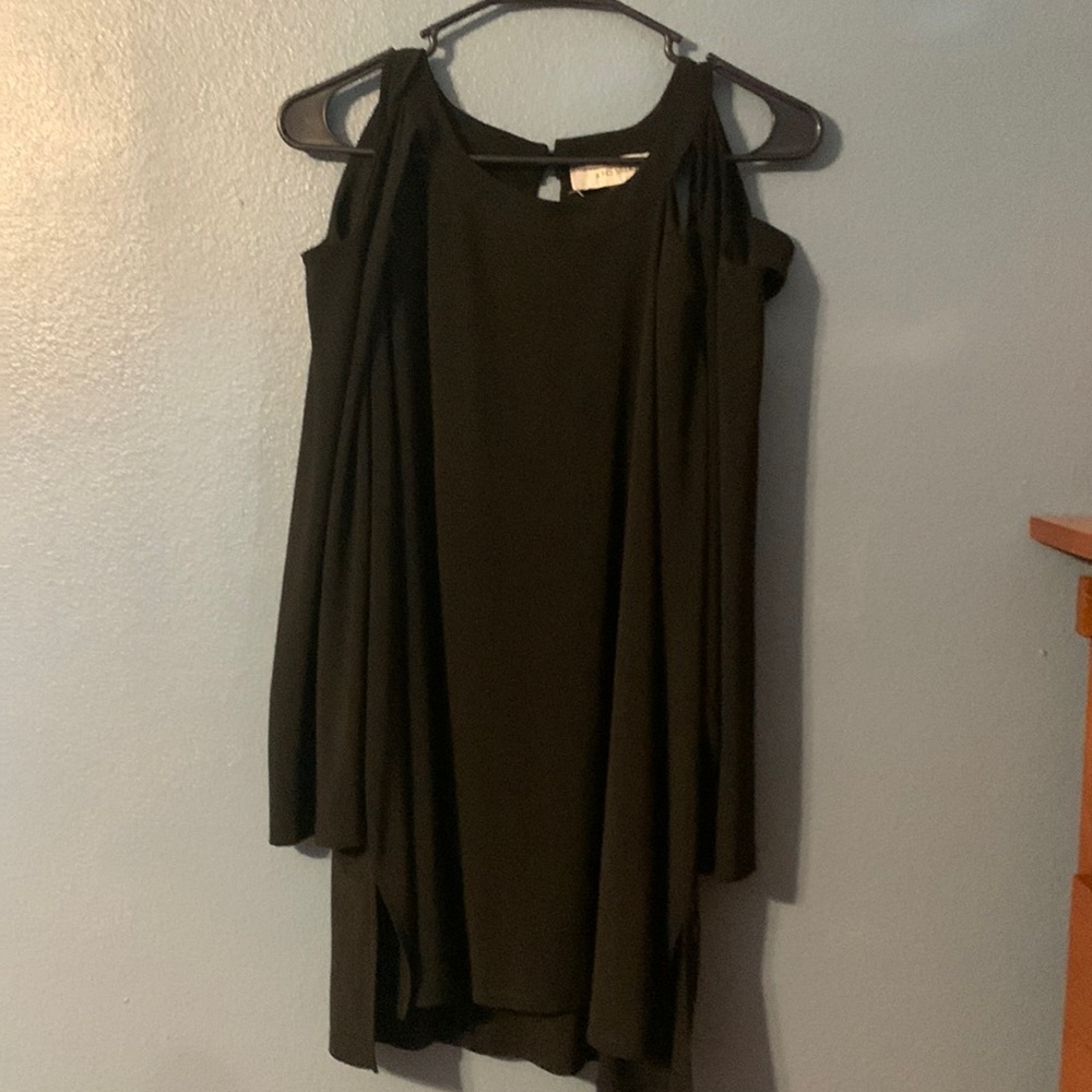 ❤️Like new 2x jones studio cold shoulder blouse